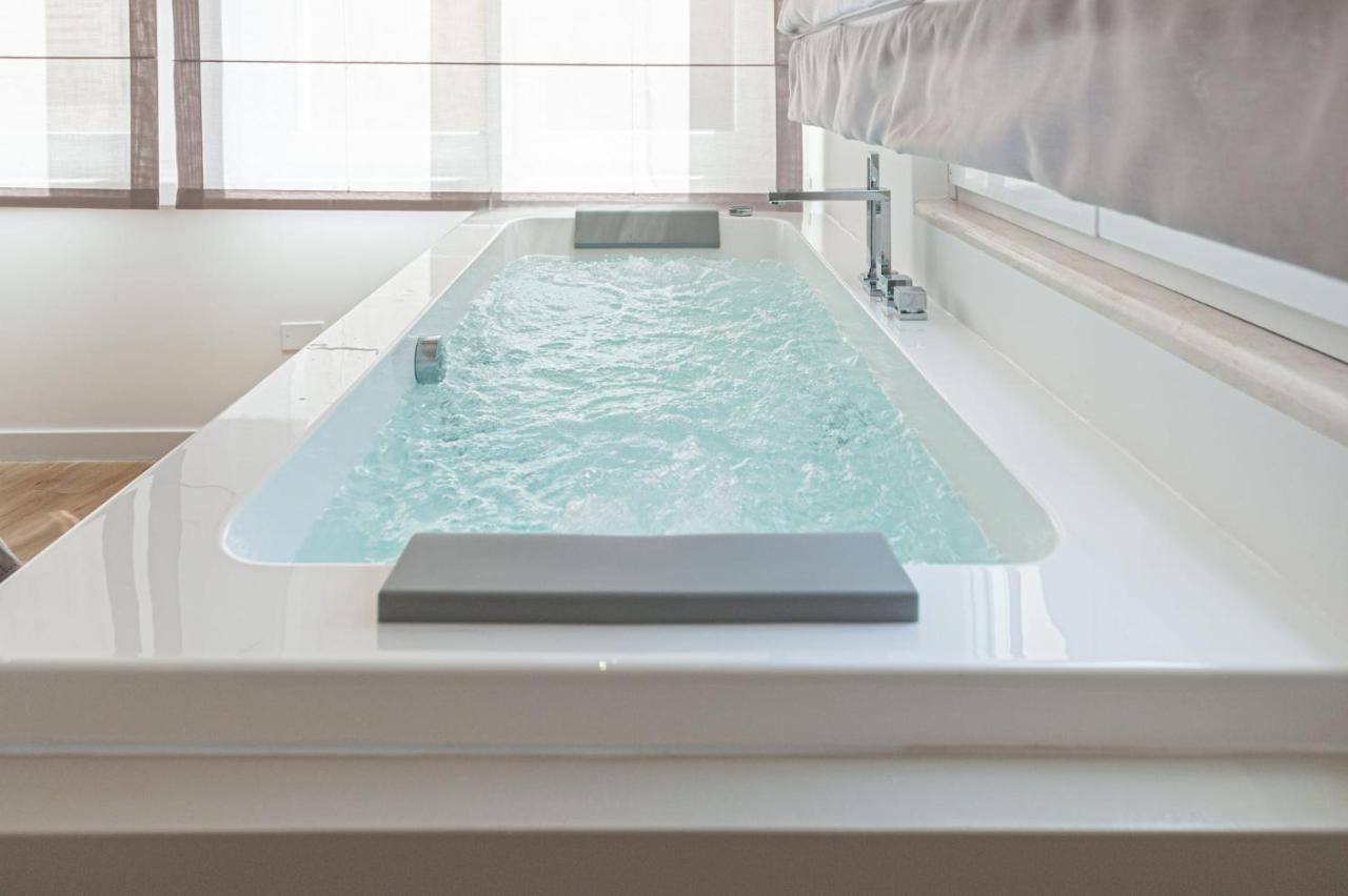 Eleonore Elegant Rooms Cagliari Exteriör bild