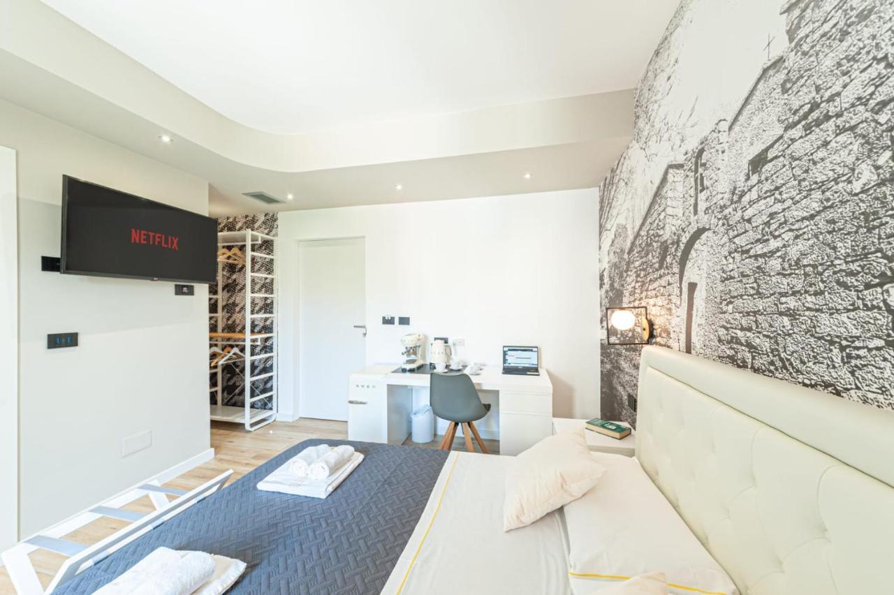 Eleonore Elegant Rooms Cagliari Exteriör bild