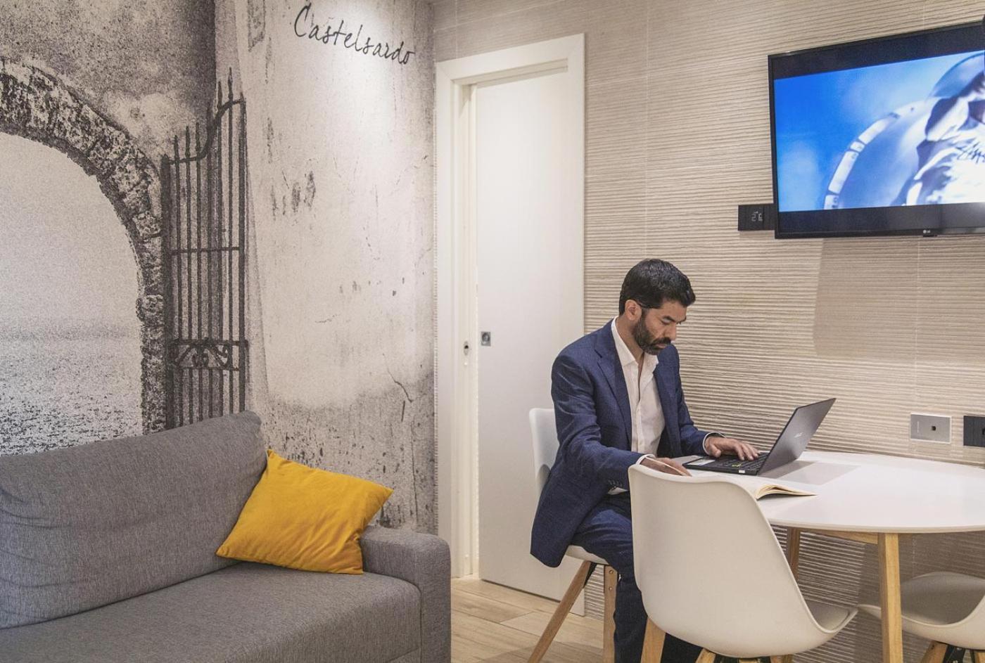 Eleonore Elegant Rooms Cagliari Exteriör bild